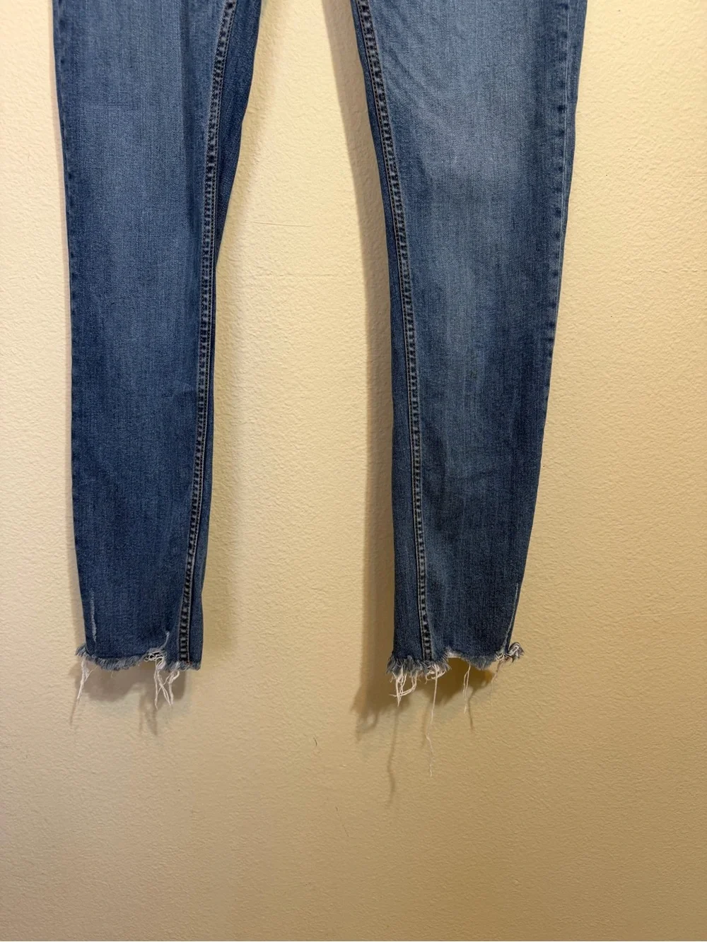 Topman Men's Stretch Skinny Jeans Medium Blue Wash Raw Hem Size 36x32